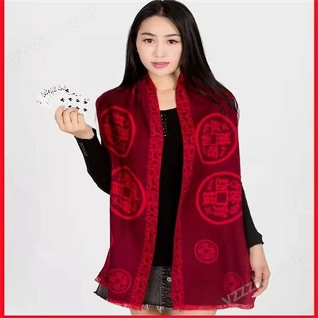 围巾什么颜色 选择大红围巾 搭配大衣 过年走访围巾 思渝服饰