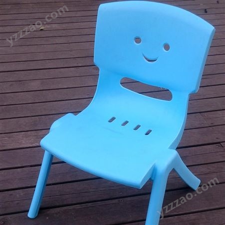 武汉儿童桌椅-实木桌椅-幼儿园桌子-湖北幼儿园椅子厂家 德力盛